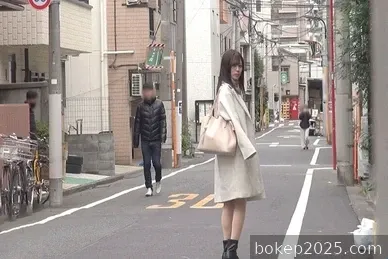Memperkosa tetangga yang kesepian